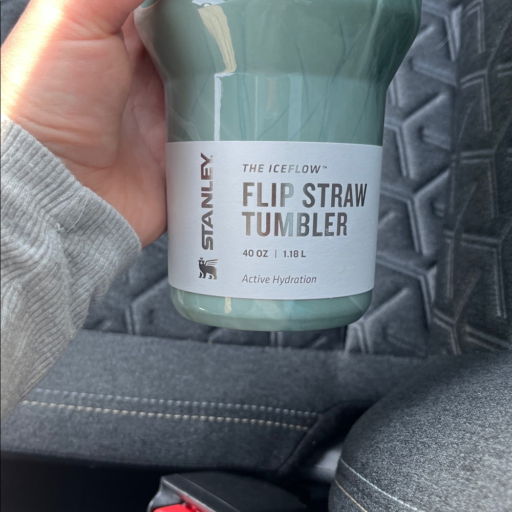 Brand new 40 ounce Stanley - Picture 2 of 5
